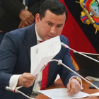 En octubre del 2023, Ferdinan Álvarez oficializó su salida de la Revolución Ciudadana y pasó a formar parte de ADN.