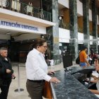 5.000 funcionarios públicos serán desvinculados. La medida apunta a buscar la eficiencia, segun el Gobierno.