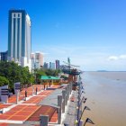 La ciudad de Guayaquil, ubicada junto los ríos Guayas y Daule, no se vería afectada por un eventual tsunami.