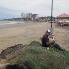 Hasta el mediodía, el mar se mantenía en calma.