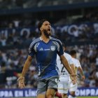 Facundo Castelli anotó su quinto gol con Emelec contra Libertad en Loja.