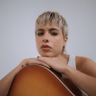 Annasofia comenzó su carrera artística en 2018.