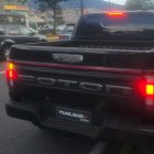 Según la AMT, el conductor de la camioneta circulaba con las placas de vehículo ocultas sobre la autopista Rumiñahui.