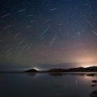 Las Perseidas cruzan el cielo como destellos de polvo cósmico. Desde Ecuador, observarlas es una invitación a la paciencia, al silencio y al asombro