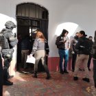 Los allanamientos se realizaron en el Municipio de Pujilí, en las oficinas de las personas detenidas, incluido el despacho del alcalde.