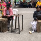 Los escoberos de Pastocalle: una tradición en riesgo por falta de relevo generacional.