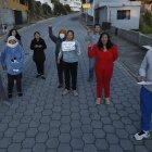 La Pulida. Con pancartas, moradores pidieron que se eliminen los cobros excesivos en sus impuestos. Dicen que el tramo intervenido no representa esos valores.