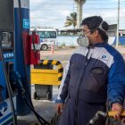 En la fijación de los precios de estos combustibles se considera el costo promedio del crudo West Texas Intermediate (WTI).