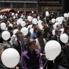 Un altar ubicado en la Fundación Santa Fe, en la que permaneció hospitalizado el senador y precandidato presidencial colombiano Miguel Uribe Turbay.