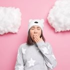 Una mala noche no tiene por qué arruinar tu día. Según estudios científicos, estos 6 métodos (siestas cortas, luz natural, alimentación y más) te ayudarán a recuperar la energía