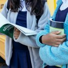 Referencial. En caso de que un plantel modifique el diseño de su uniforme, este será obligatorio únicamente para los estudiantes que ingresen por primera vez.