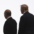 Los presidentes Vladimir Putin y Donald Trump se reúnen en la Cumbre de Alaska