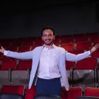 Delgado fue bailarín de la Compañía de Danza de la Universidad de Cuenca, presentando emblemáticas piezas en el teatro.