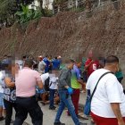 Los heridos en el accidente fueron atendidos en el sitio por paramédicos.