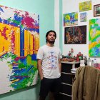 Fernando Calle es un artista visual que vive y trabaja entre La Troncal y Guayaquil.