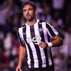 Roque Santa Cruz es uno de los más longevos jugadores que disputa la Copa Libertadores.