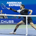 El italiano Andrea Vavassori en un duelo de mixtos dobles previo al inicio del cuadro principal.