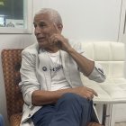 Montanero hoy es abuelo y comentarista deportivo. El único vínculo con el fútbol.