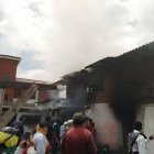 La tarde de este 25 de agosto se registró un incendio estructural en Lumbisí, Cumbayá.