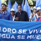 Yaku Pérez presentó la denuncia en contra de Daniel Noboa y su esposa, Lavinia Valbonesi, por las supuestas donaciones que habría recibido la primera dama por parte de una empresa minera.