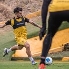 Joaquín Valiente en el entrenamiento de Barcelona SC.