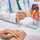 Los chequeos médicos periódicos permiten detectar enfermedades a tiempo y adaptar la prevención a cada etapa de la vida.