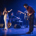 Paúl y Elif Sánchez presentan Oriente y Sur, un proyecto que fusiona jazz, música latina y elementos del Medio Oriente.