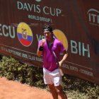 Rivadeneira venció al manabita Ángel Véliz en tres intensos sets: 6-4, 3-6, 6-3.