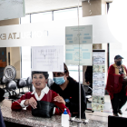 Imagen de una de las ventanillas de acceso a la atención médica en uno de los hospitales del IESS.