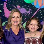 La presentadora con sus hijas Ivanna, Cristina y Camila.