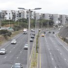 Trabajos. Desde el 26 de agosto, la Epmmop realiza un bacheo tecnificado.