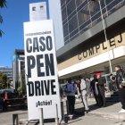 Más de 30 personas acudieron a la denominada "marcha del pendrive", que organizó el abogado Washington Andrade.