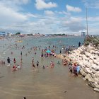 En General Villamil Playas ha disminuido la presencia de salvavidas, quienes denunciaron que no tienen recursos.