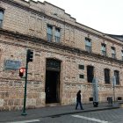 En la Calle Larga se localizan seis museos de Cuenca. El Remigio Crespo, por ejemplo, guarda la historia de la fundación de la ciudad.