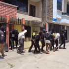 Los detenidos estarían involucrados a delitos como robo y extorsión.