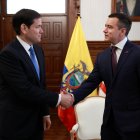 Daniel Noboa y Marco Rubio en el Palacio de Carondelet, reafirmando la alianza entre Ecuador y Estados Unidos para enfrentar a las bandas criminales declaradas terroristas.