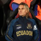 El entrenador de Ecuador, Sebastián Beccacece durante el partido ante Paraguay.