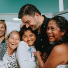 "No podemos fallar otra vez. Lo que hoy inauguramos no es un regalo, es un derecho para ustedes", dijo Aquiles Álvarez durante la reapertura de la guardería en el Guasmo.