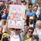 Manifestantes fueron arrestados en Londres por apoyar al grupo proscrito Palestine Action durante la protesta