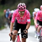 Richard Carapaz cumplirá con su segunda carrera en Italia tras superar una infección.