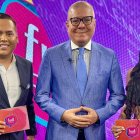 Dieter Hoffmann junto a Vito Muñoz y Yuleysi Coca.