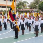 Cada 26 de septiembre se conmemora el Día de la Bandera Nacional y se realiza el juramento a la bandera en todos los establecimientos educativos del país.