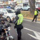 En la jornada en distintos puntos de Quito, 173 motos fueron retenidas.