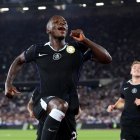 Moisés Caicedo celebró su primer gol con Chelsea en la temporada 2025/2026 en Premier League.