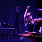 La obra ahonda en las heridas que deja la violencia y la posibilidad de sanarlas a través del arte.