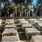 Según John Reimberg, se ejecutaron cinco operativos que resultaron en 16 personas aprehendidas y el decomiso del cargamento.