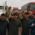 Foto referencial sobre la paralización convocada por transportistas en Ecuador.