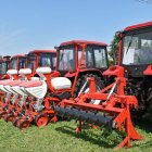 El programa del Ministerio de Agricultura entregará 800 tractores en todo el país, con prioridad para pequeños y medianos productores registrados.