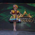 El traje típico ganador, diseñado por Ramiro González, fue modelado por la representante de Panamá, Kathleen Pérez.