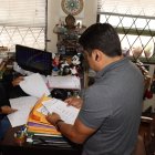 Firmas. En La Manzana se concentra el trabajo del colectivo Defiende tu voto para contabilizar las firmas que entregarán al CNE en octubre.